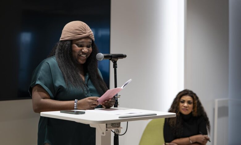 Columbia alum share creative writing lifestyle, advice at Efroymson reading series – The Columbia Chronicle Columbia alum share creative writing lifestyle, advice at Efroymson reading series – The Columbia Chronicle