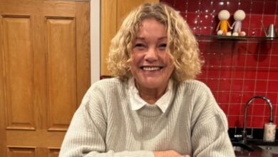 Woman goes from tip to tips with book about family life